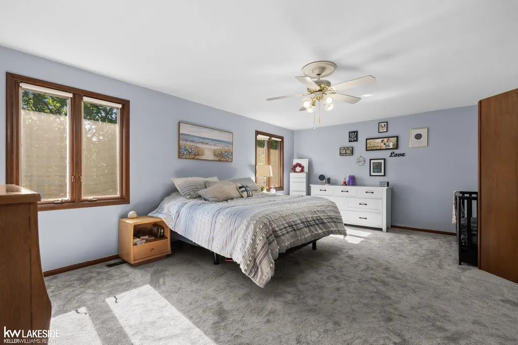 37900 Saddle Lane Clinton Charter Township MI 48036