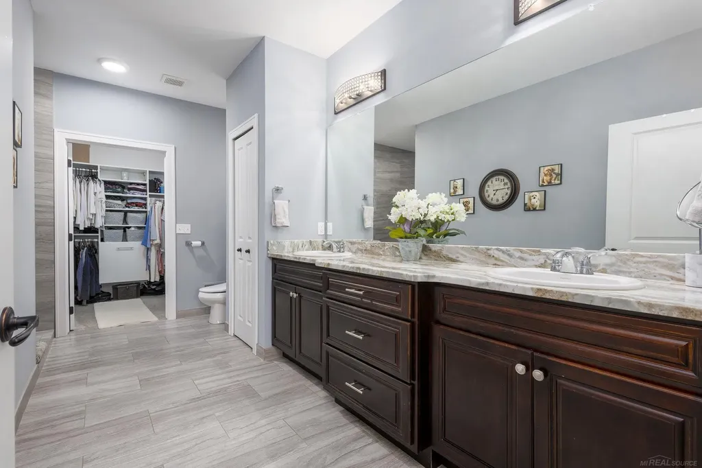 30028 Danvers Drive Chesterfield Township MI 48051