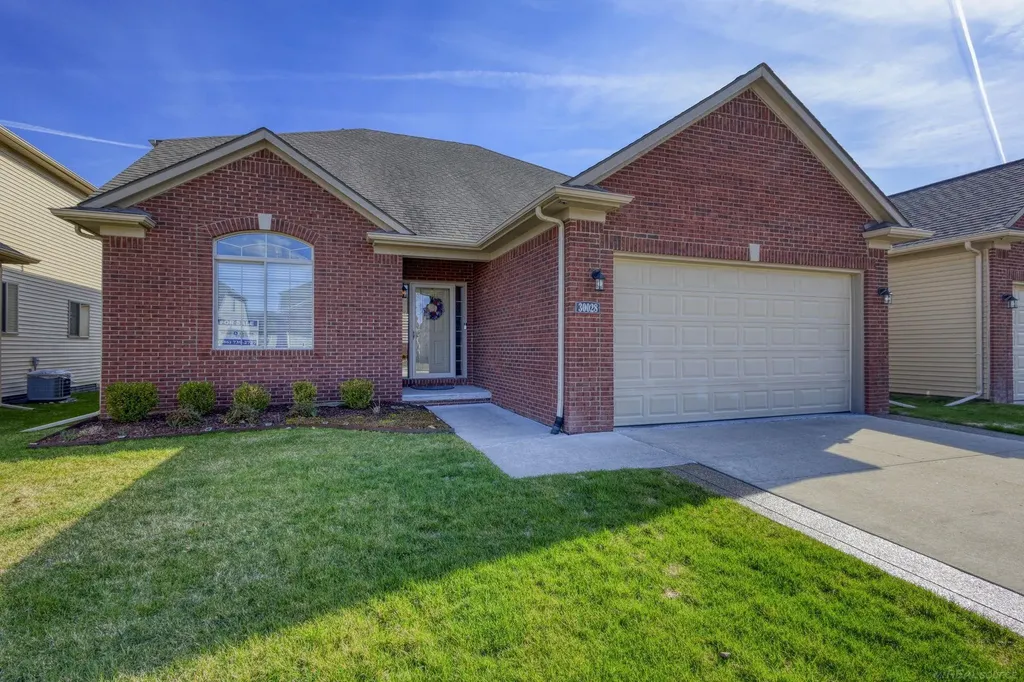 30028 Danvers Drive Chesterfield Township MI 48051