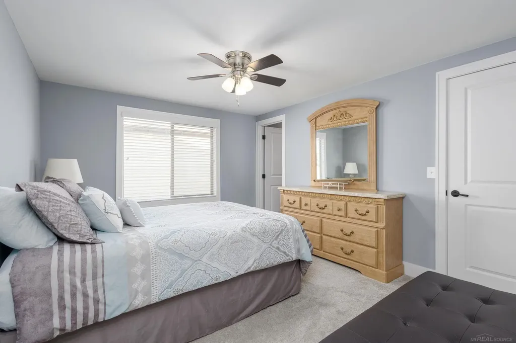 30028 Danvers Drive Chesterfield Township MI 48051