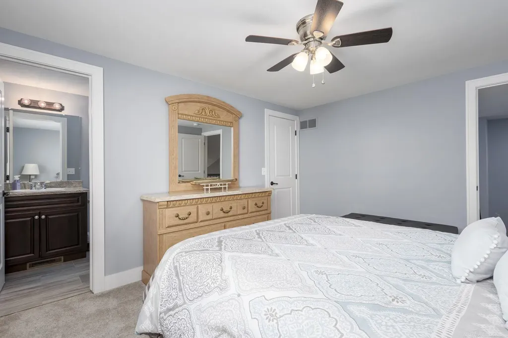 30028 Danvers Drive Chesterfield Township MI 48051