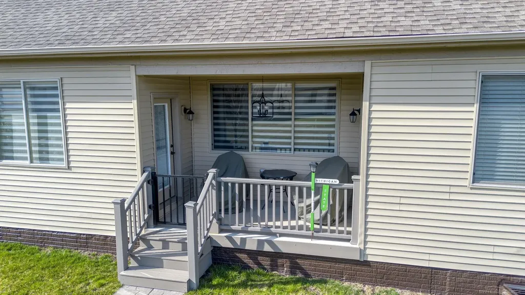 30028 Danvers Drive Chesterfield Township MI 48051