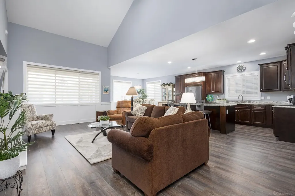 30028 Danvers Drive Chesterfield Township MI 48051