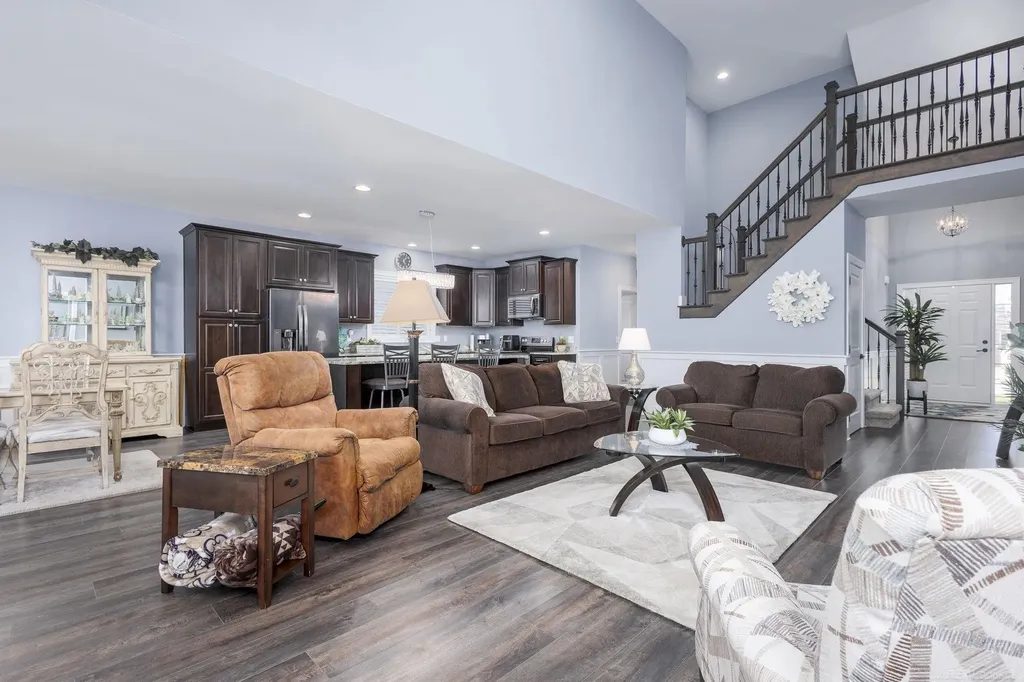 30028 Danvers Drive Chesterfield Township MI 48051