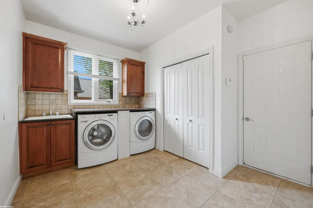 16465 Bishopsgate Drive Macomb Township MI 48044