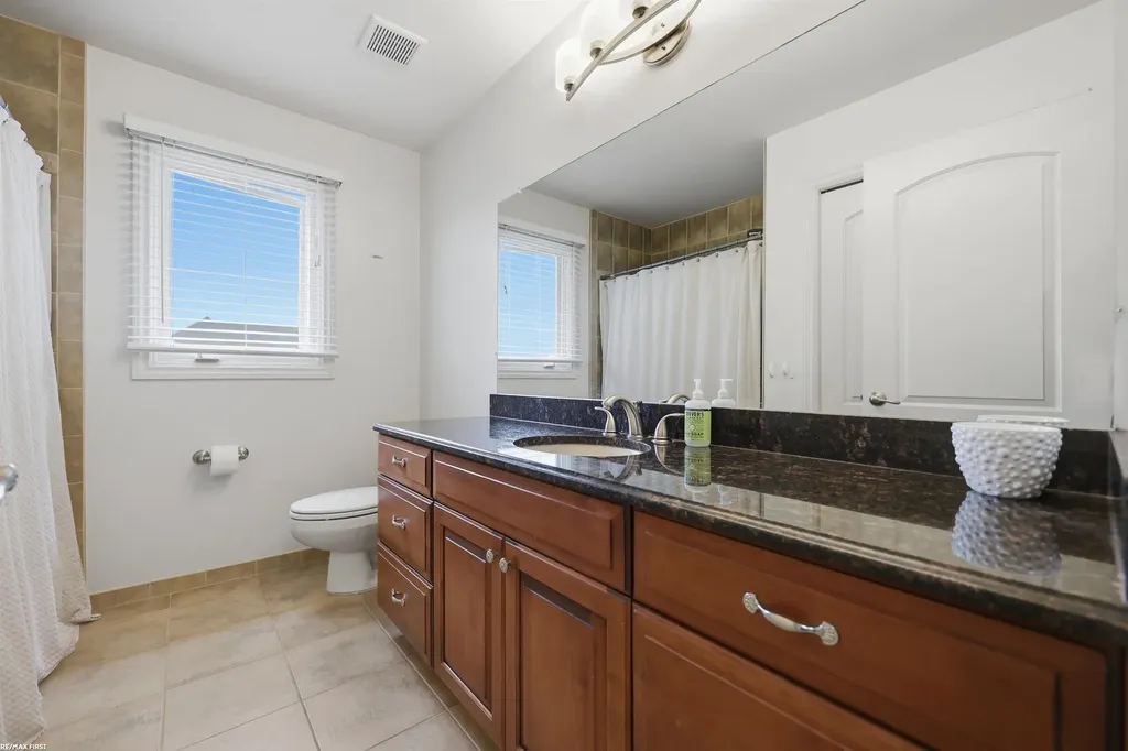 16465 Bishopsgate Drive Macomb Township MI 48044