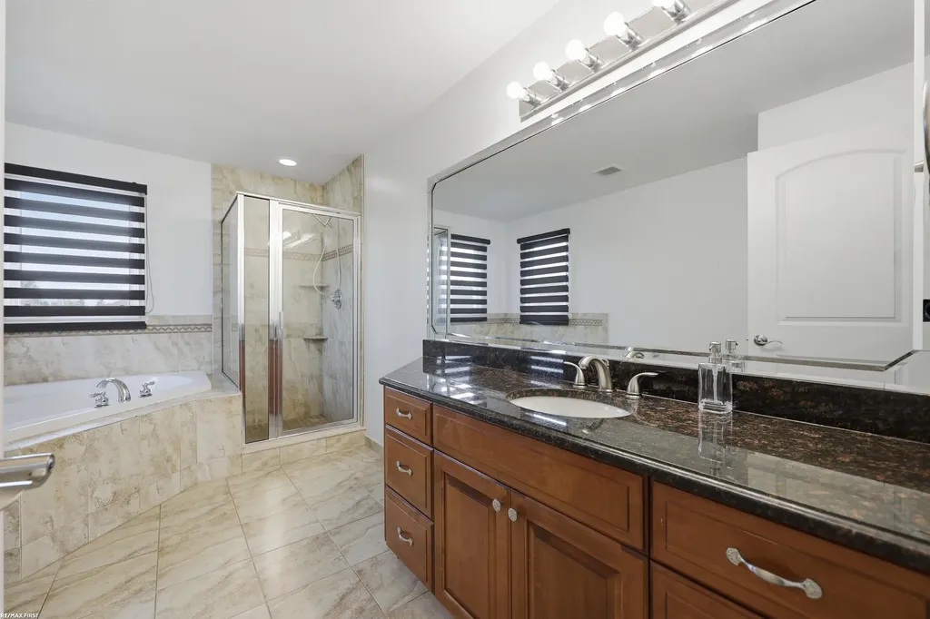 16465 Bishopsgate Drive Macomb Township MI 48044