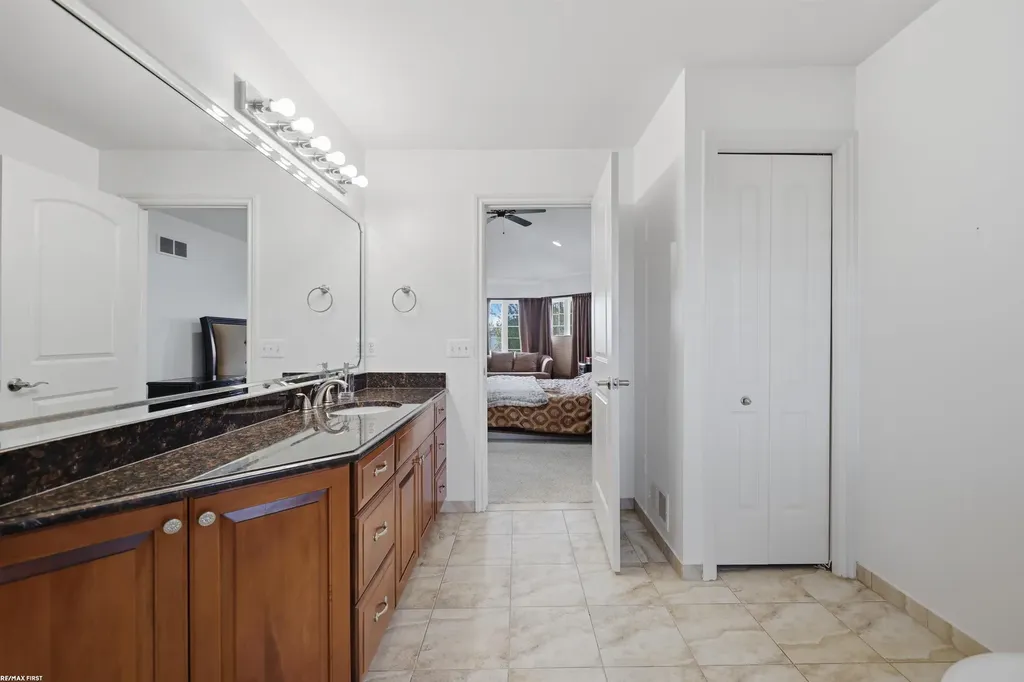 16465 Bishopsgate Drive Macomb Township MI 48044
