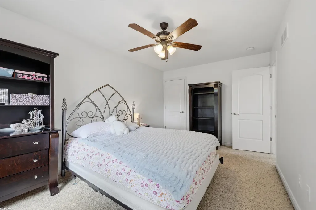 16465 Bishopsgate Drive Macomb Township MI 48044