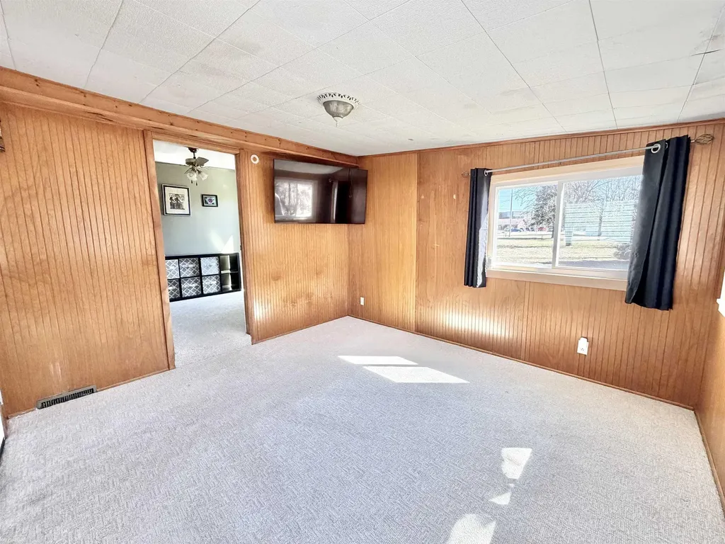 607 Maple Street Tawas City City MI 48763