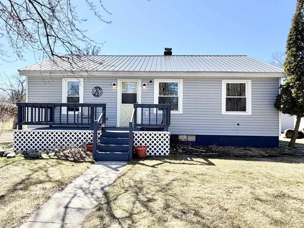 607 Maple Street Tawas City City MI 48763