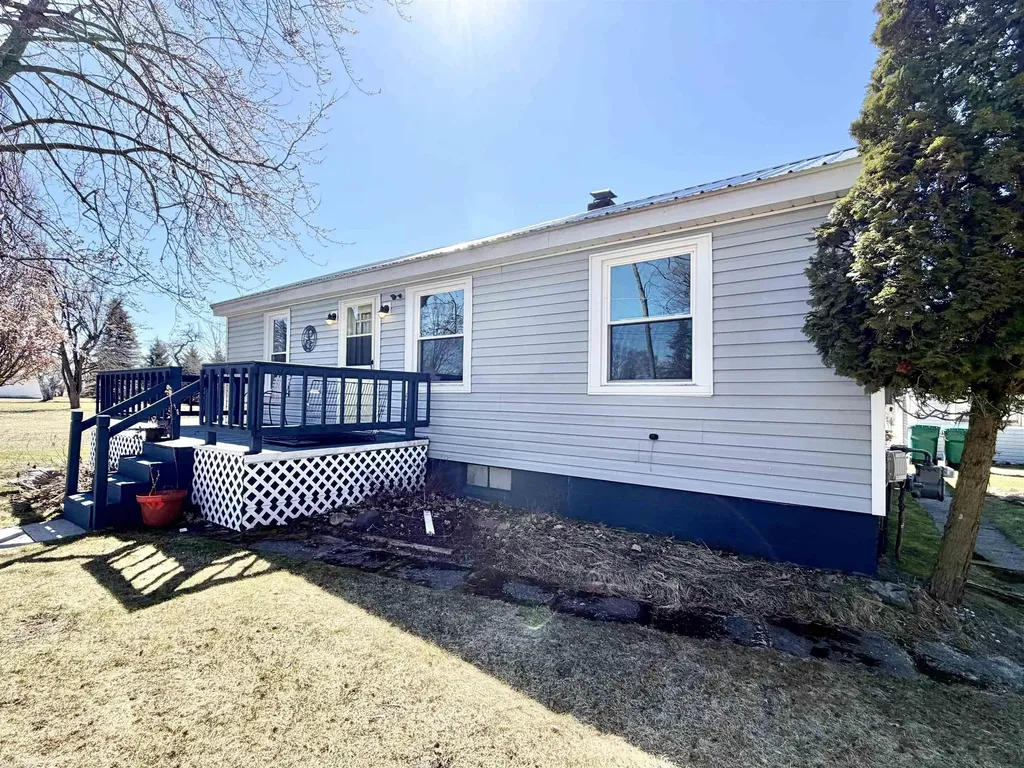 607 Maple Street Tawas City City MI 48763