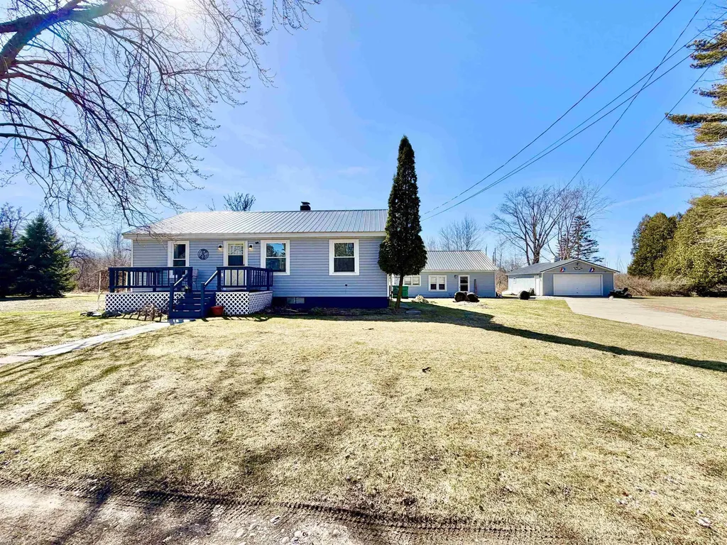 607 Maple Street Tawas City City MI 48763