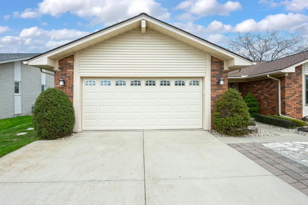 7310 Parklane Street Clay Township MI 48001