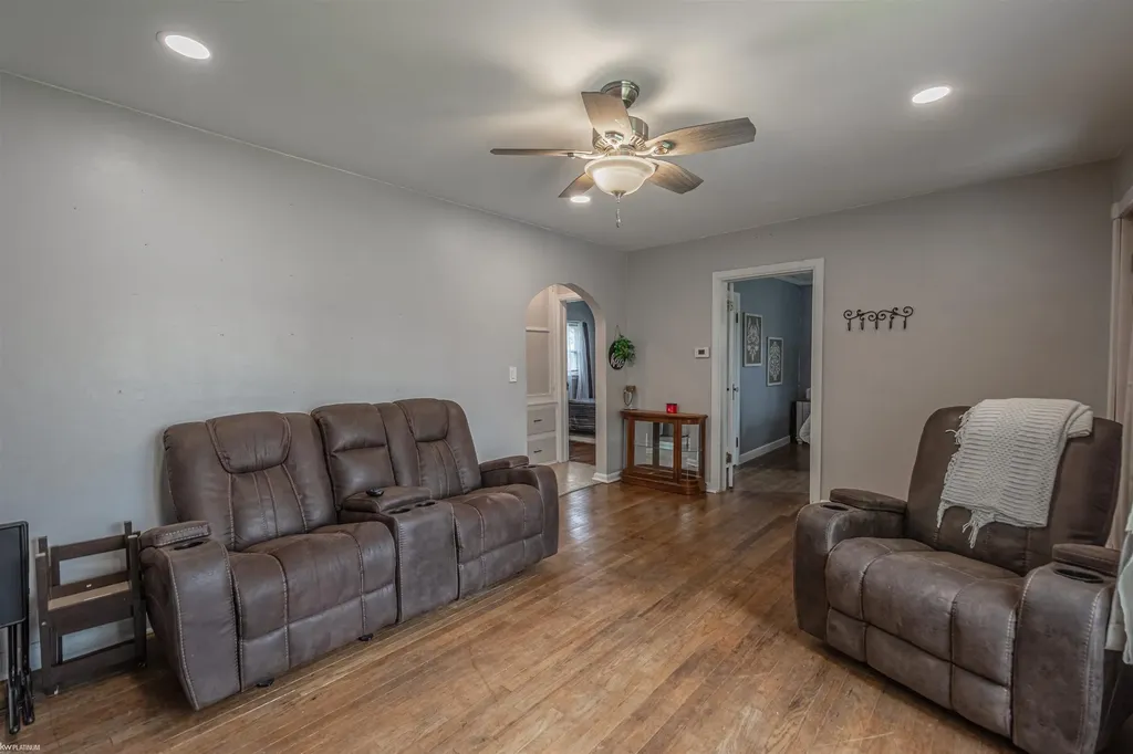 741 17th Street Port Huron City MI 48060