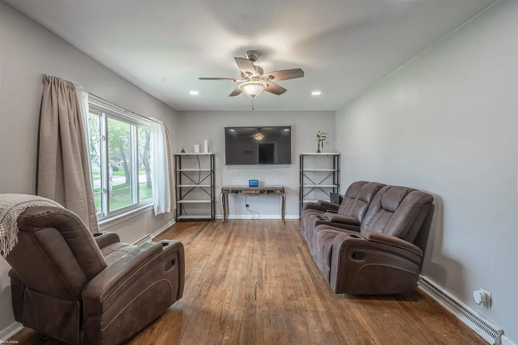 741 17th Street Port Huron City MI 48060