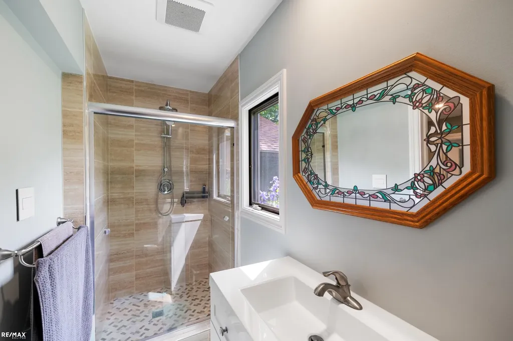 7671 Osborne Drive Millington Village MI 48746