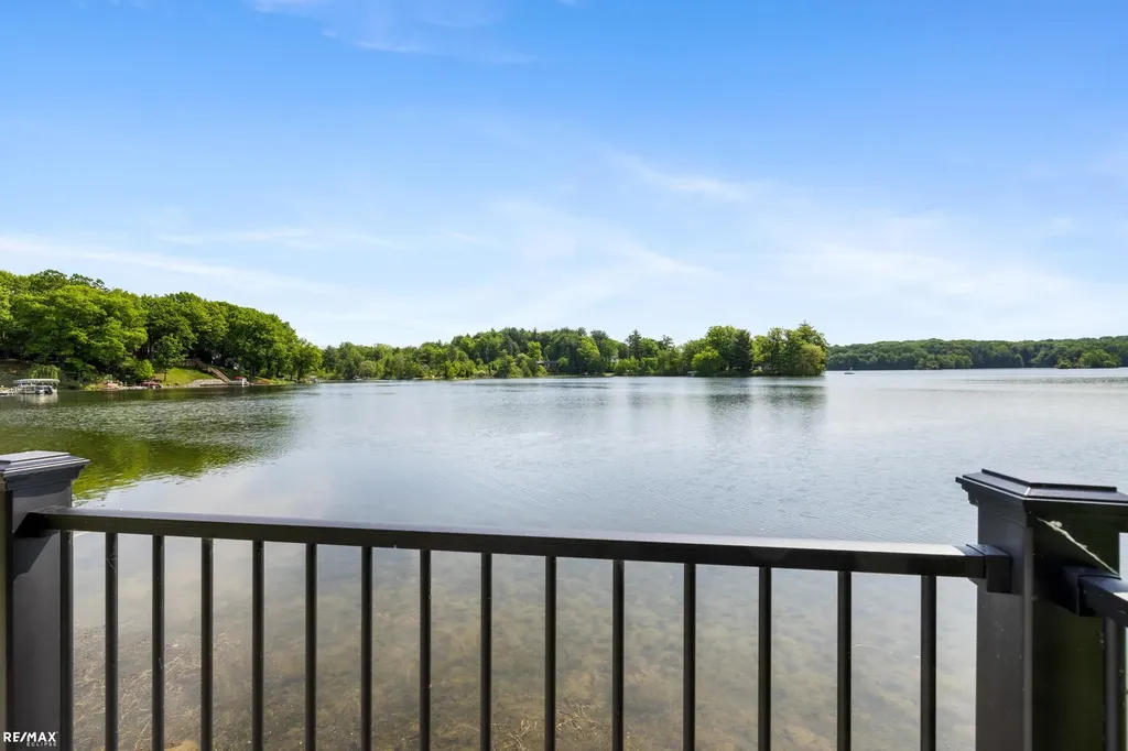 7671 Osborne Drive Millington Village MI 48746