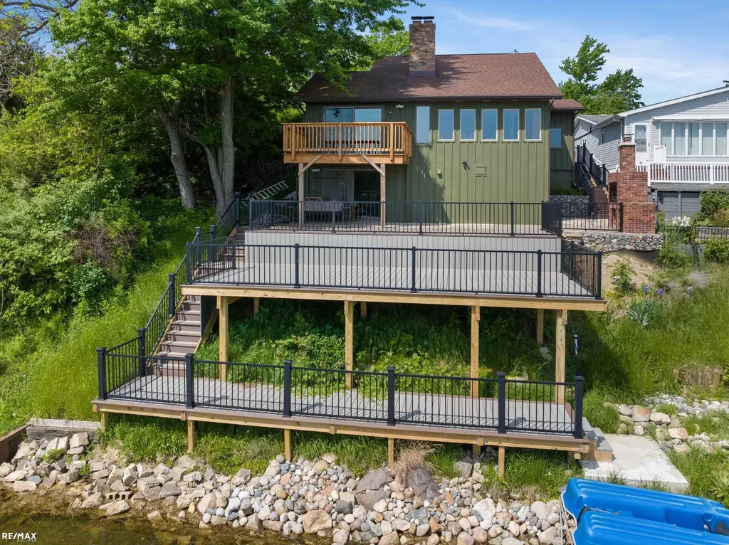 7671 Osborne Drive Millington Village MI 48746