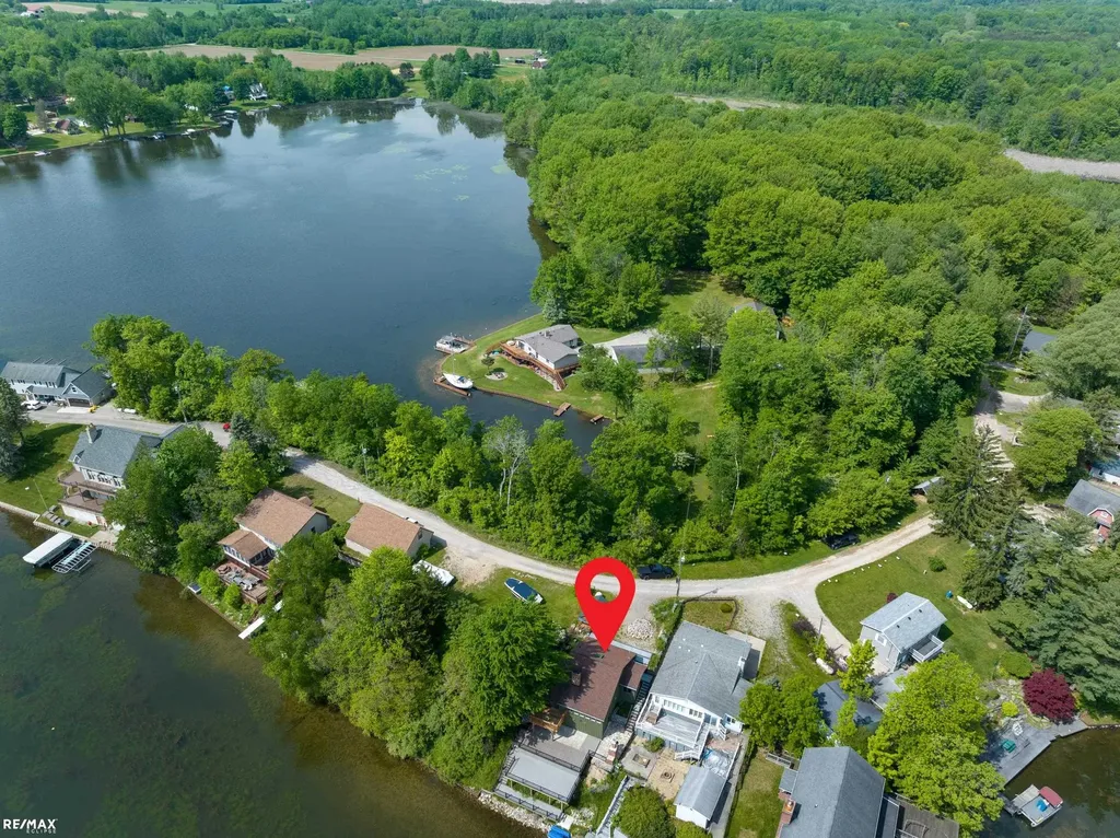 7671 Osborne Drive Millington Village MI 48746