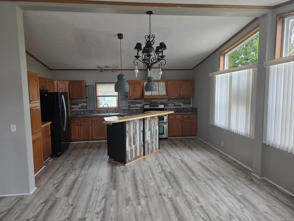 174 Meadow Lane Port Huron Charter Township MI 48060