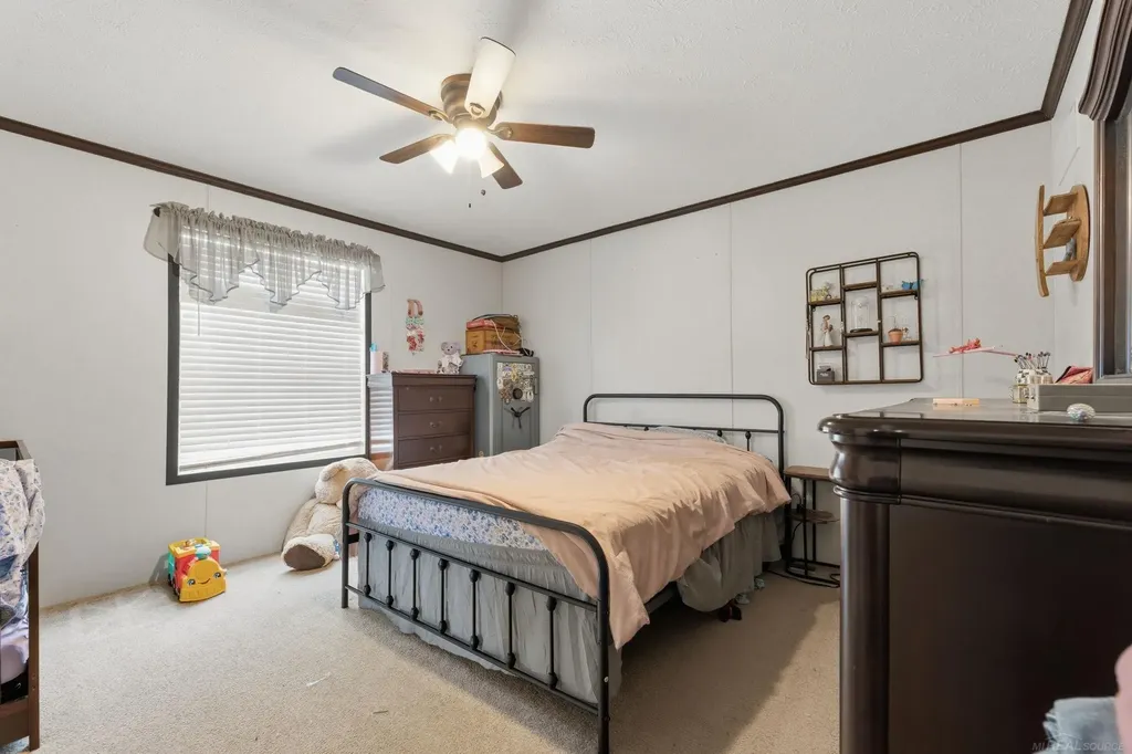 1401 Juniper Court Columbus Township MI 48063