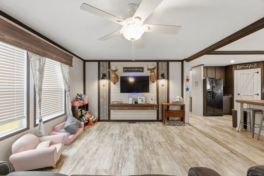 1401 Juniper Court Columbus Township MI 48063