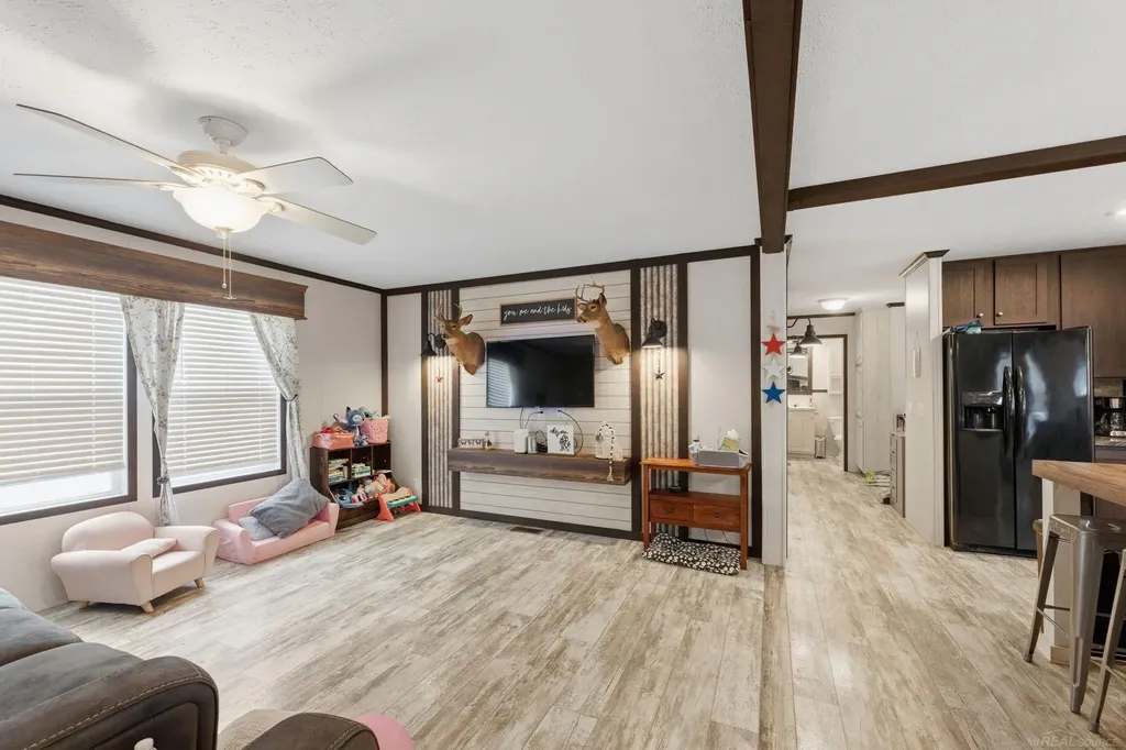 1401 Juniper Court Columbus Township MI 48063