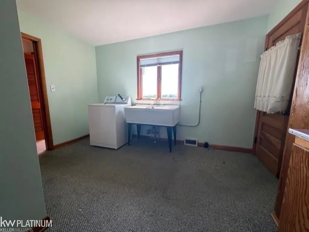 1891 S Parker Street Marine City City MI 48039