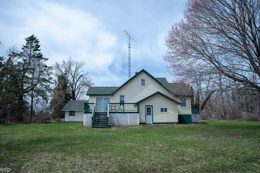 5368 Alger Smith Road Alcona Township MI 48721
