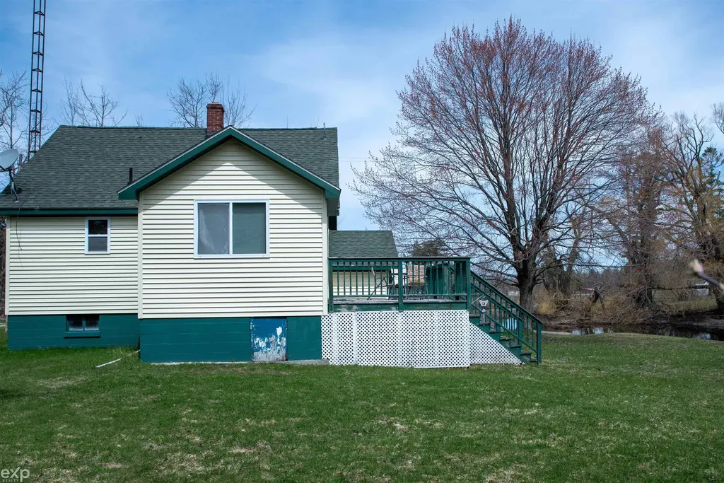 5368 Alger Smith Road Alcona Township MI 48721