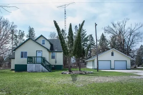 5368 Alger Smith Road Alcona Township MI 48721