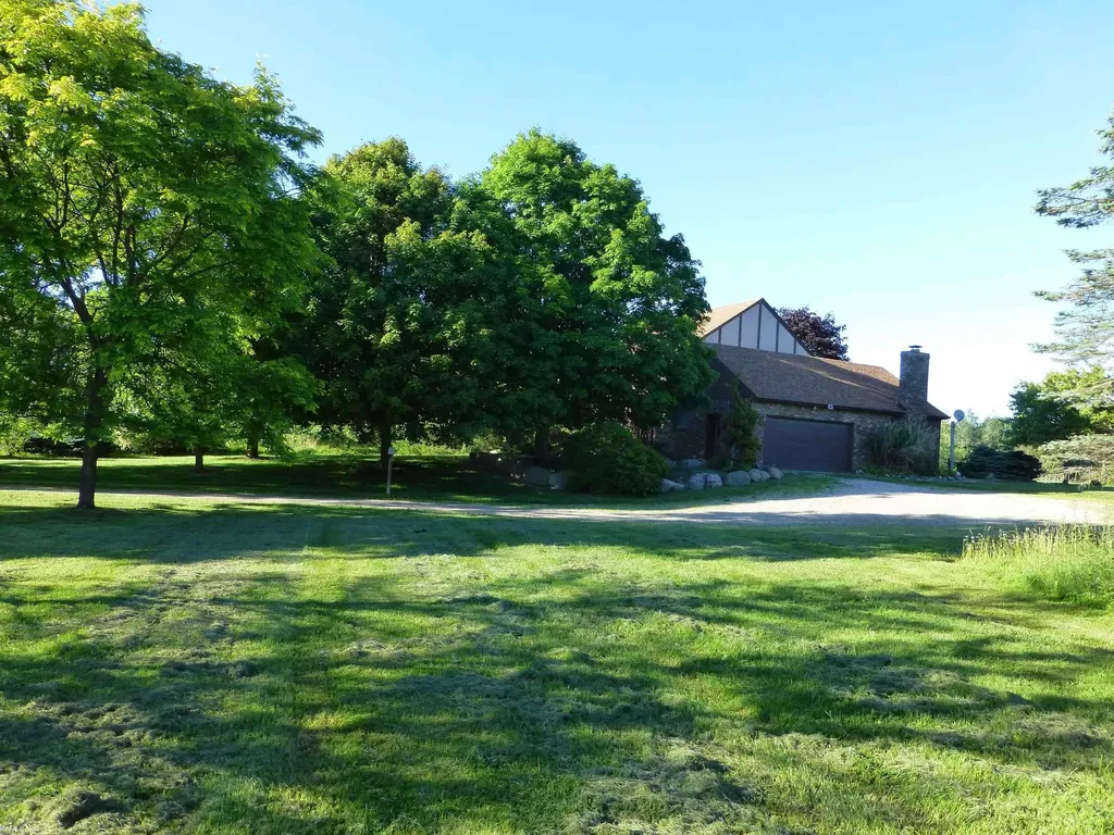 67320 Hartway Road Ray Township MI 48096