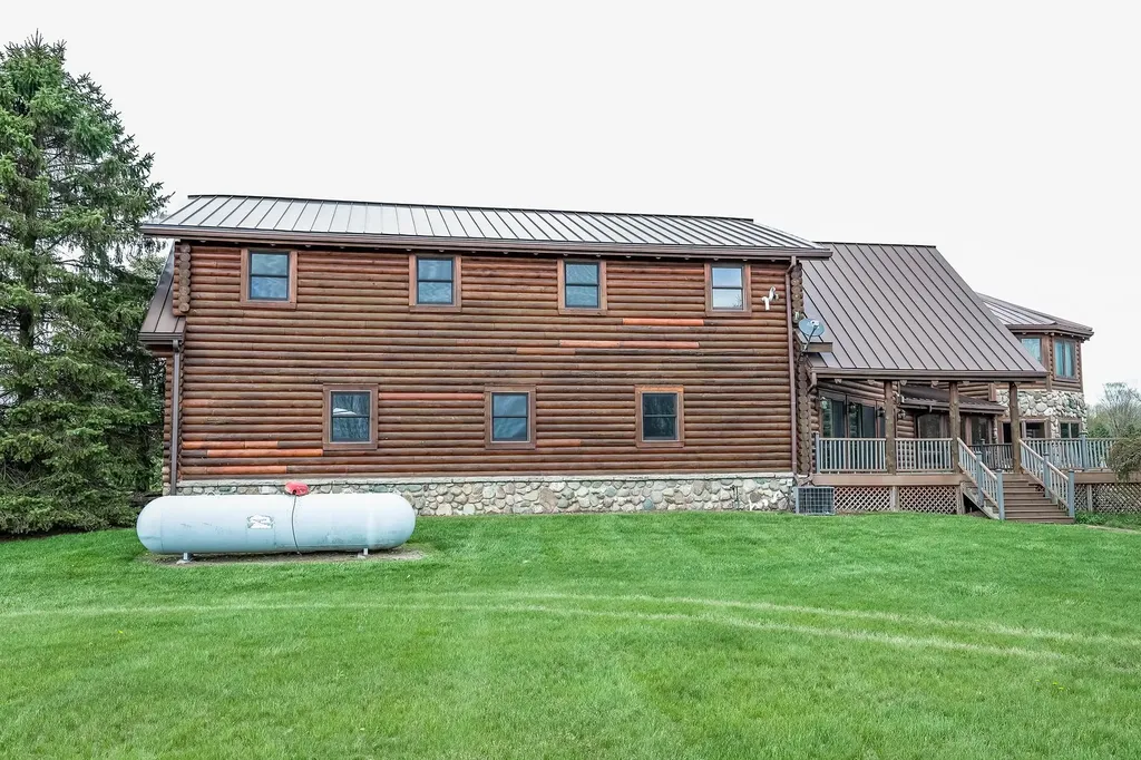 6340 Wolf Road Burnside Township MI 48416