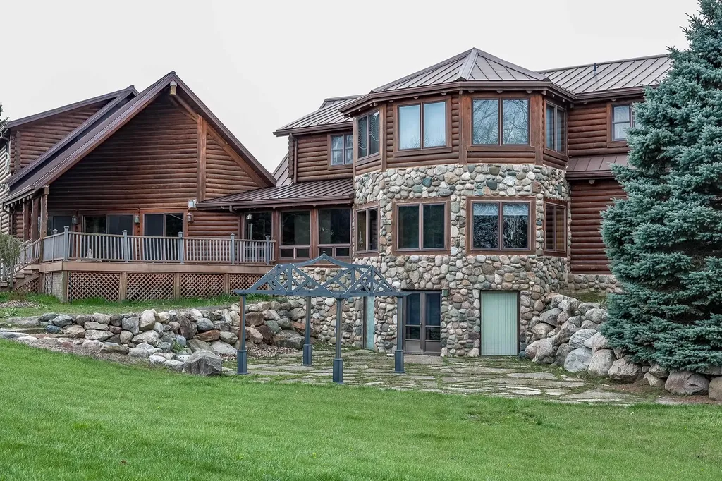 6340 Wolf Road Burnside Township MI 48416