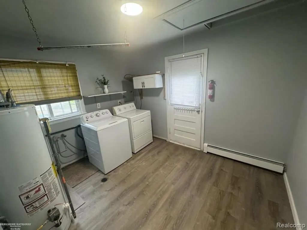 26285 Normandy Street Roseville City MI 48066