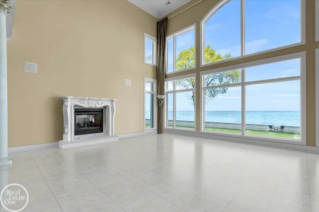 4326 Gratiot Avenue Port Huron City MI 48060