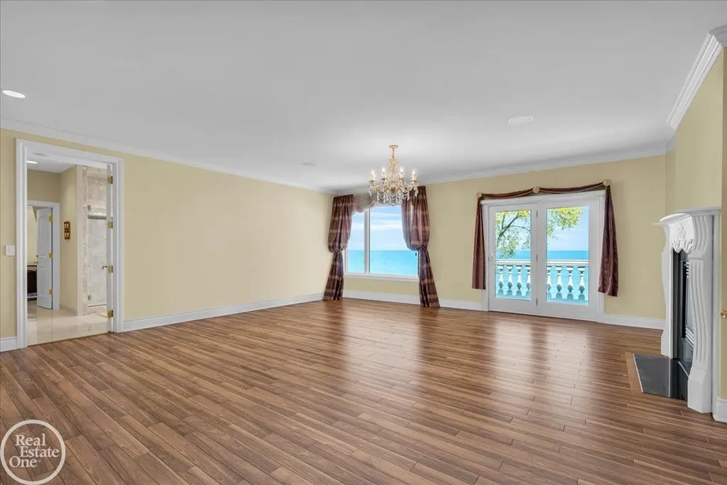 4326 Gratiot Avenue Port Huron City MI 48060