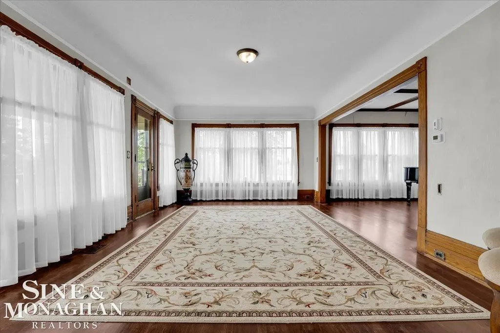 1337 Oakland Avenue St. Clair City MI 48079