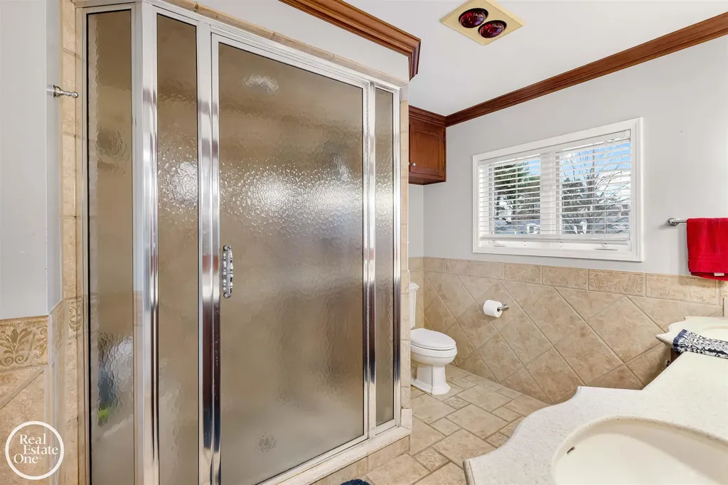 535 Ballantyne Road Village Of Grosse Pointe Shores City MI 48236