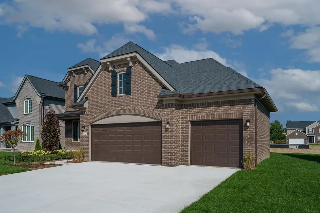 17317 Megan Drive Macomb Township MI 48042