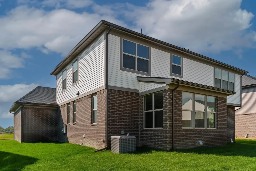 17317 Megan Drive Macomb Township MI 48042