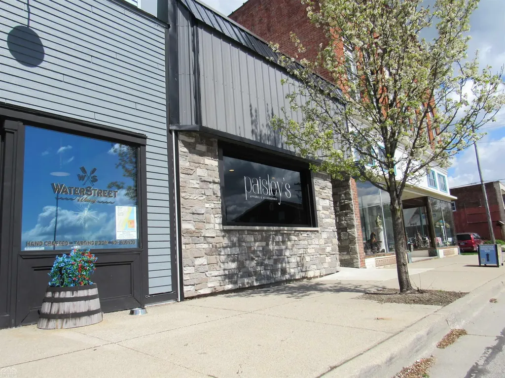 208 S Water Street Marine City City MI 48039