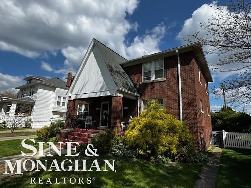 35230 Chestnut Street Wayne City MI 48184