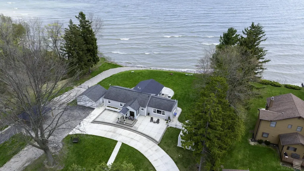 6655 Lakeshore Road Worth Township MI 48450