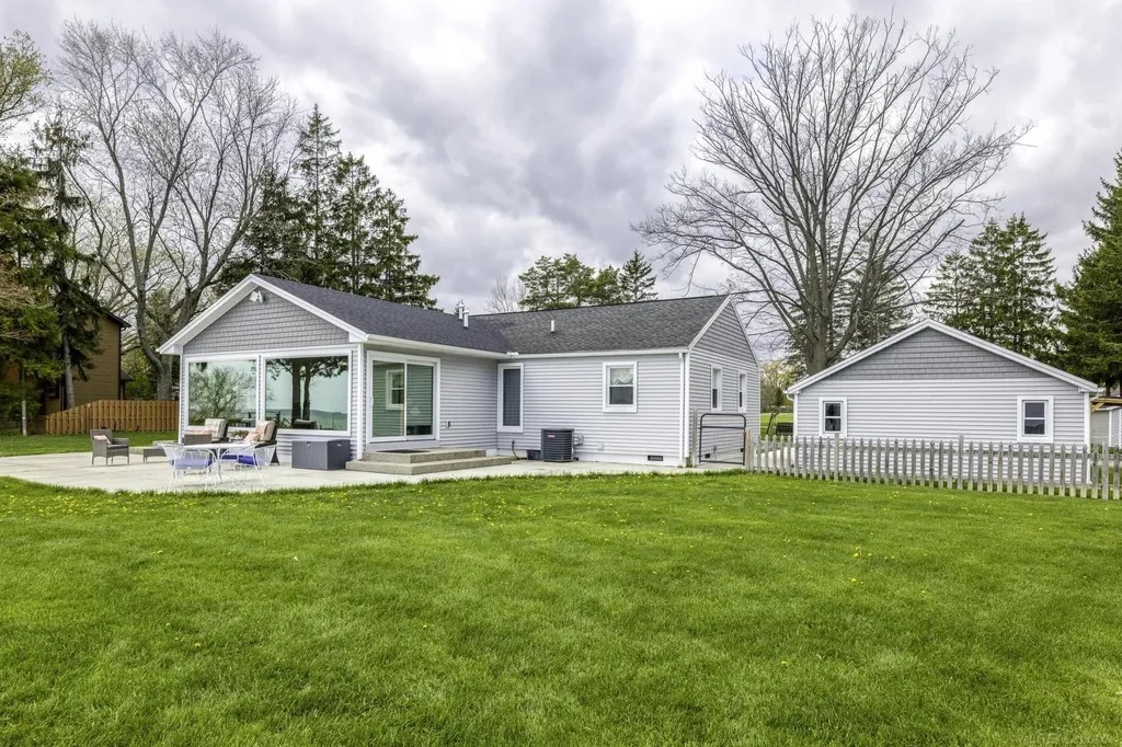 6655 Lakeshore Road Worth Township MI 48450
