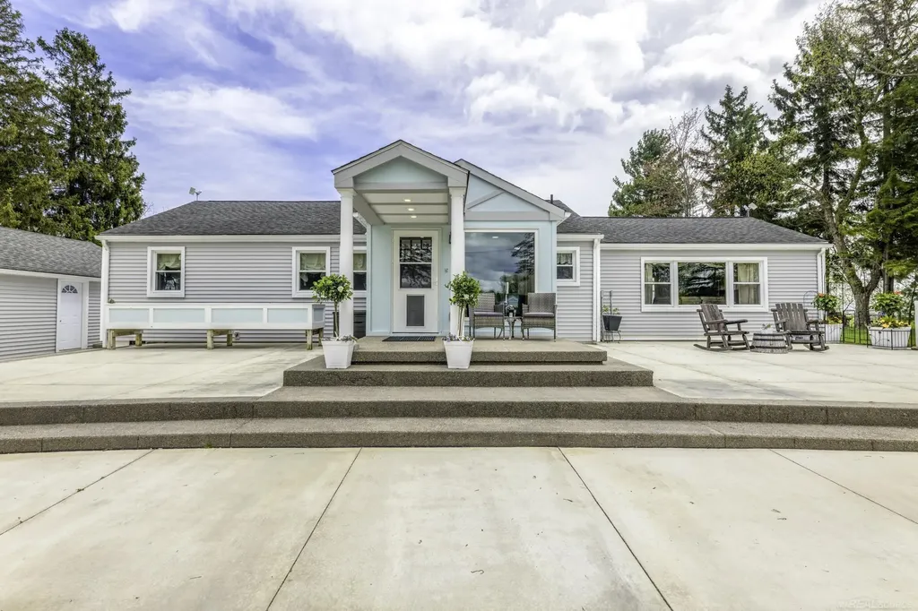 6655 Lakeshore Road Worth Township MI 48450