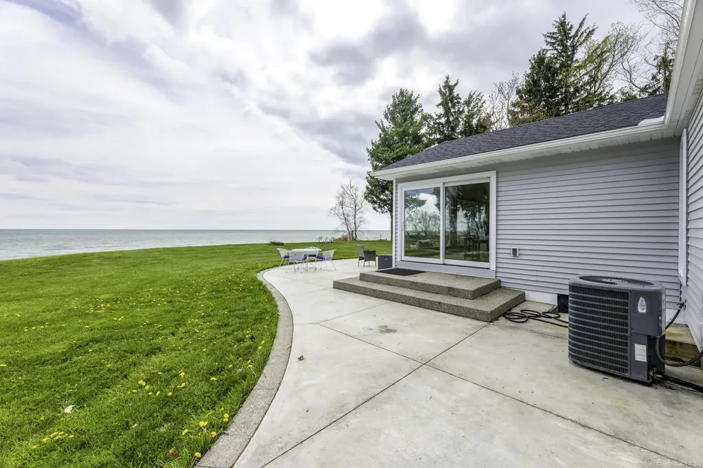 6655 Lakeshore Road Worth Township MI 48450