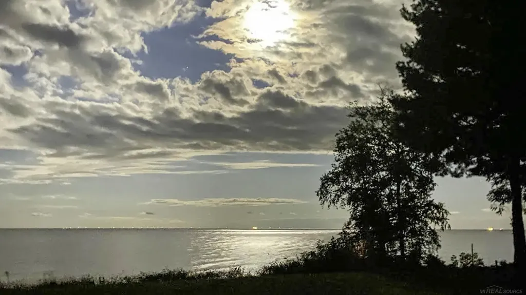 6655 Lakeshore Road Worth Township MI 48450