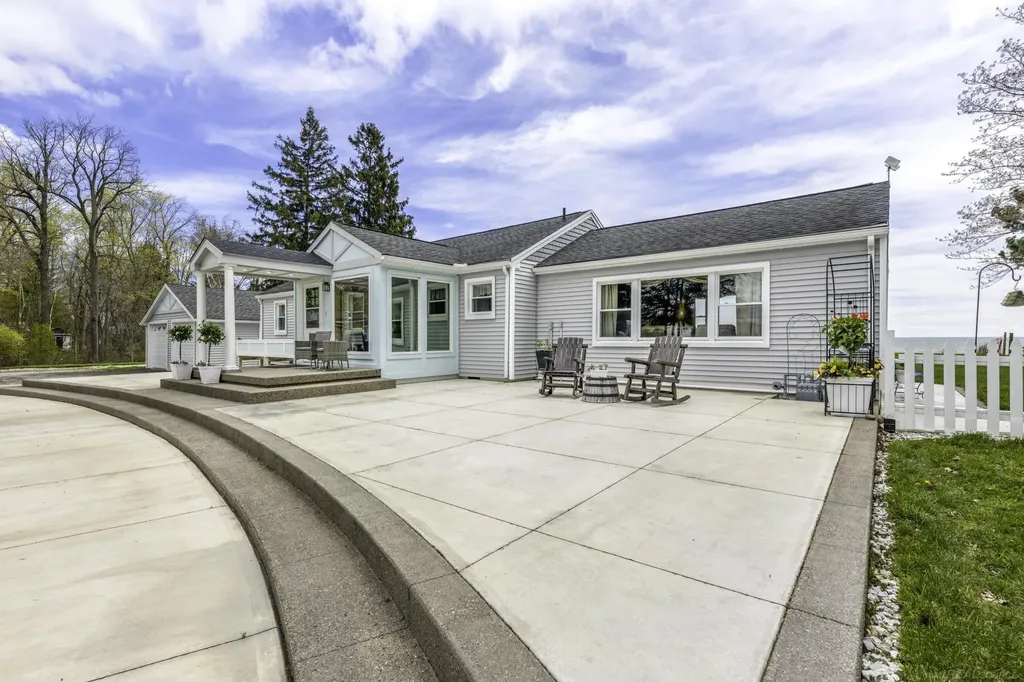 6655 Lakeshore Road Worth Township MI 48450